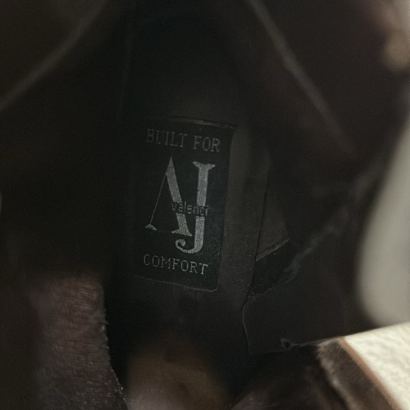 Womens AJ Valenci for Comfort Briwn and Gold Snakeskin Booties 7.5M - Picture 7 of 7